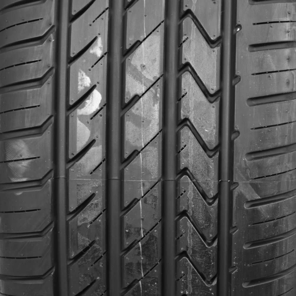 Amazon.com: Lexani LX-Twenty 225/45R18 95W XL : Automotive